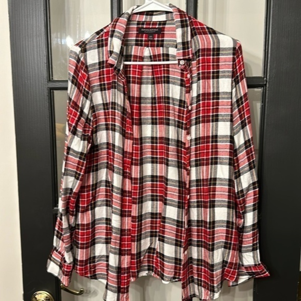 Banana Republic Button Down Plaid shirt